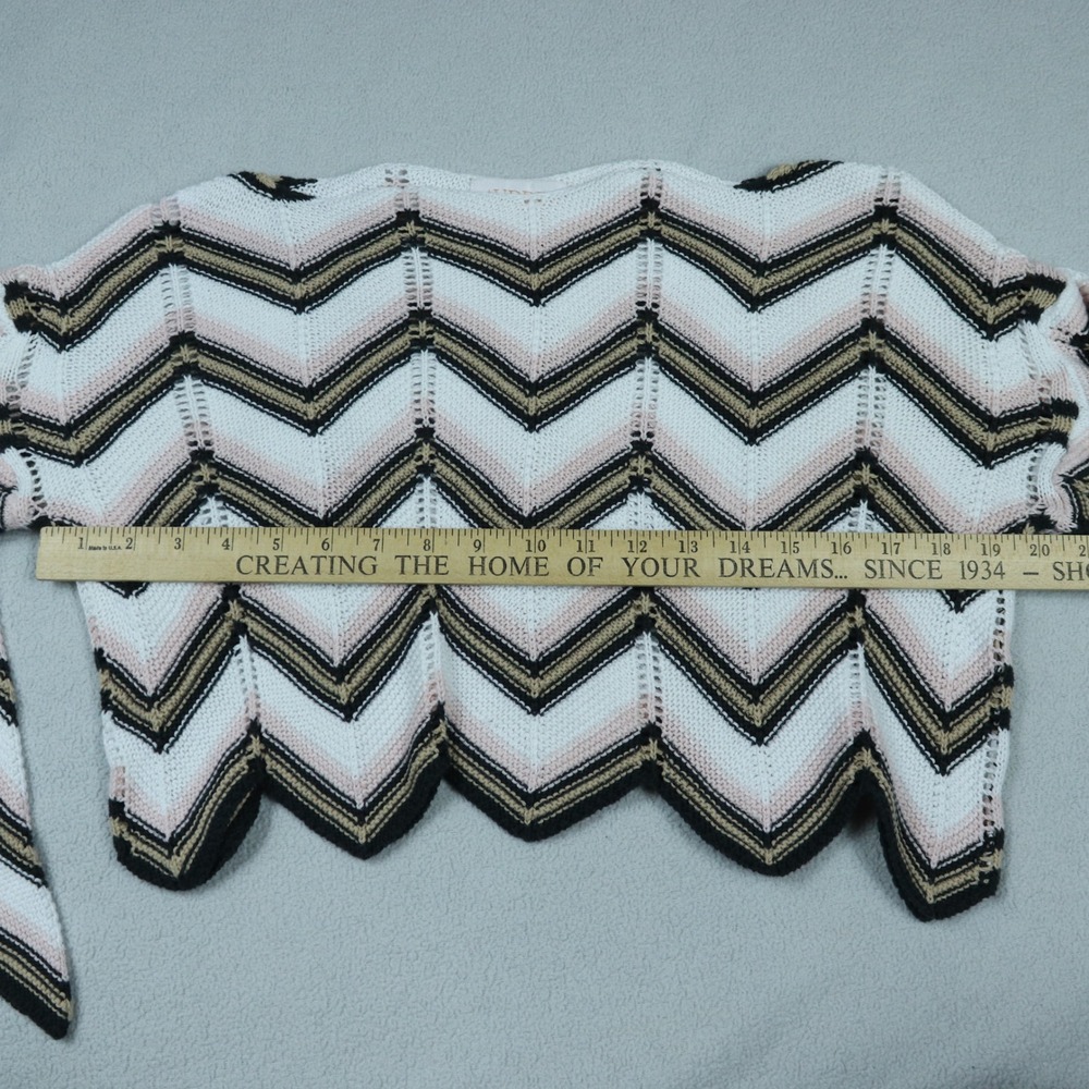 Francesca's Audrey Parks Sweater Multicolor Sz XS Chevron Knit Bell Sleeve Crop - Picture 4 of 9